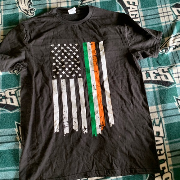 4 Mens Shirts Size Medium Box - Picture 2 of 4